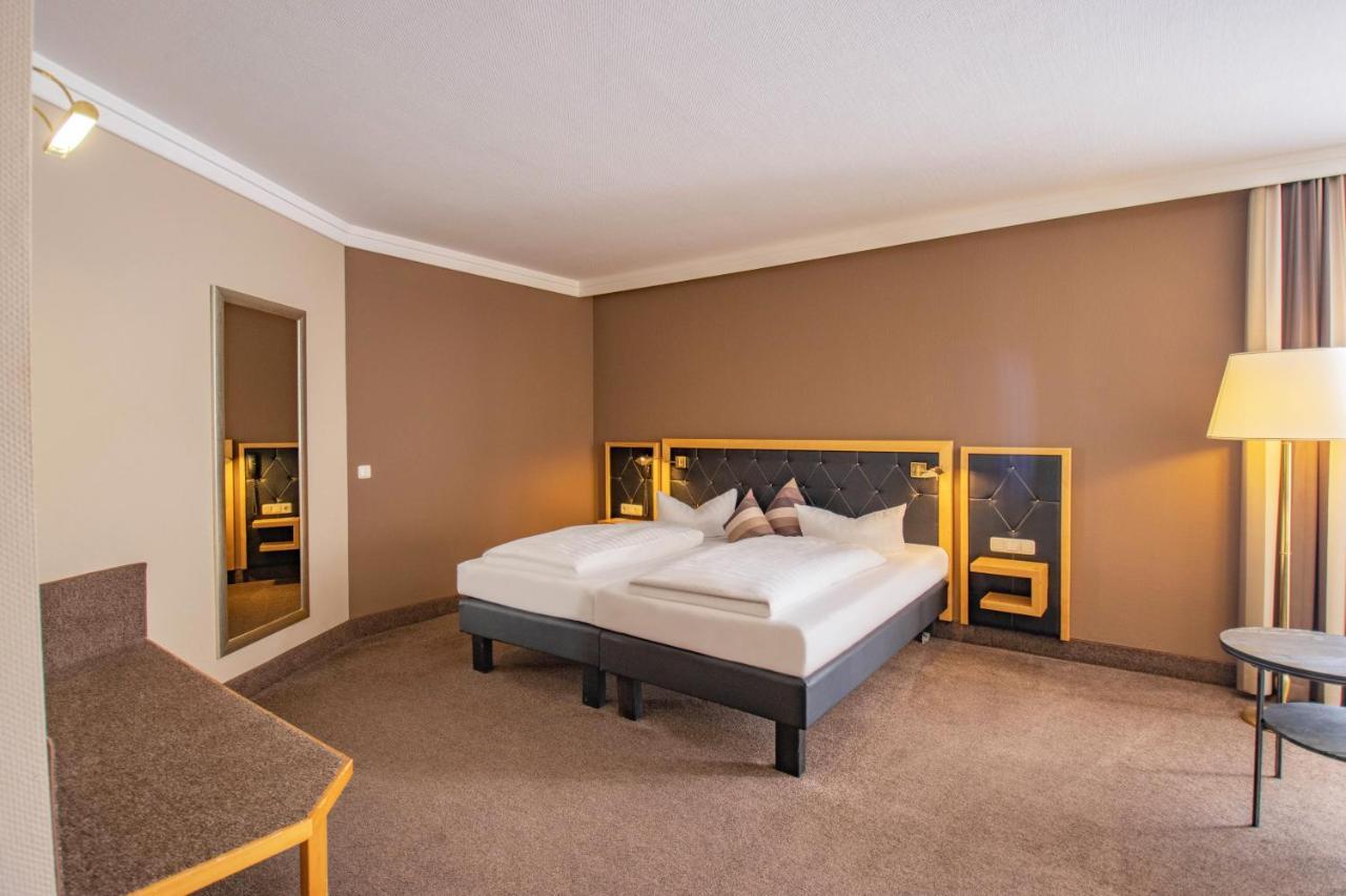 Hotel Tanne Ilmenau Bagian luar foto