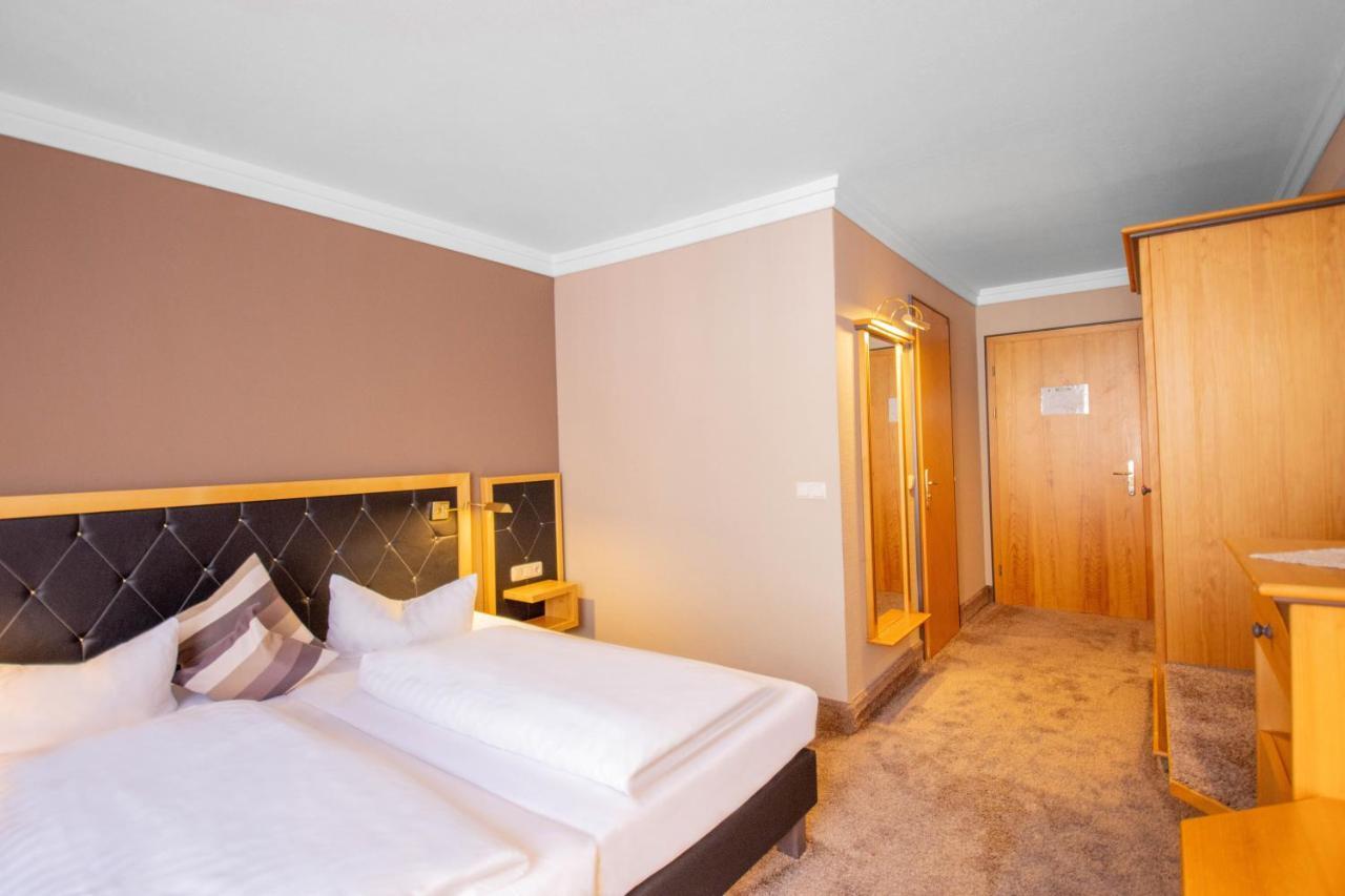 Hotel Tanne Ilmenau Bagian luar foto