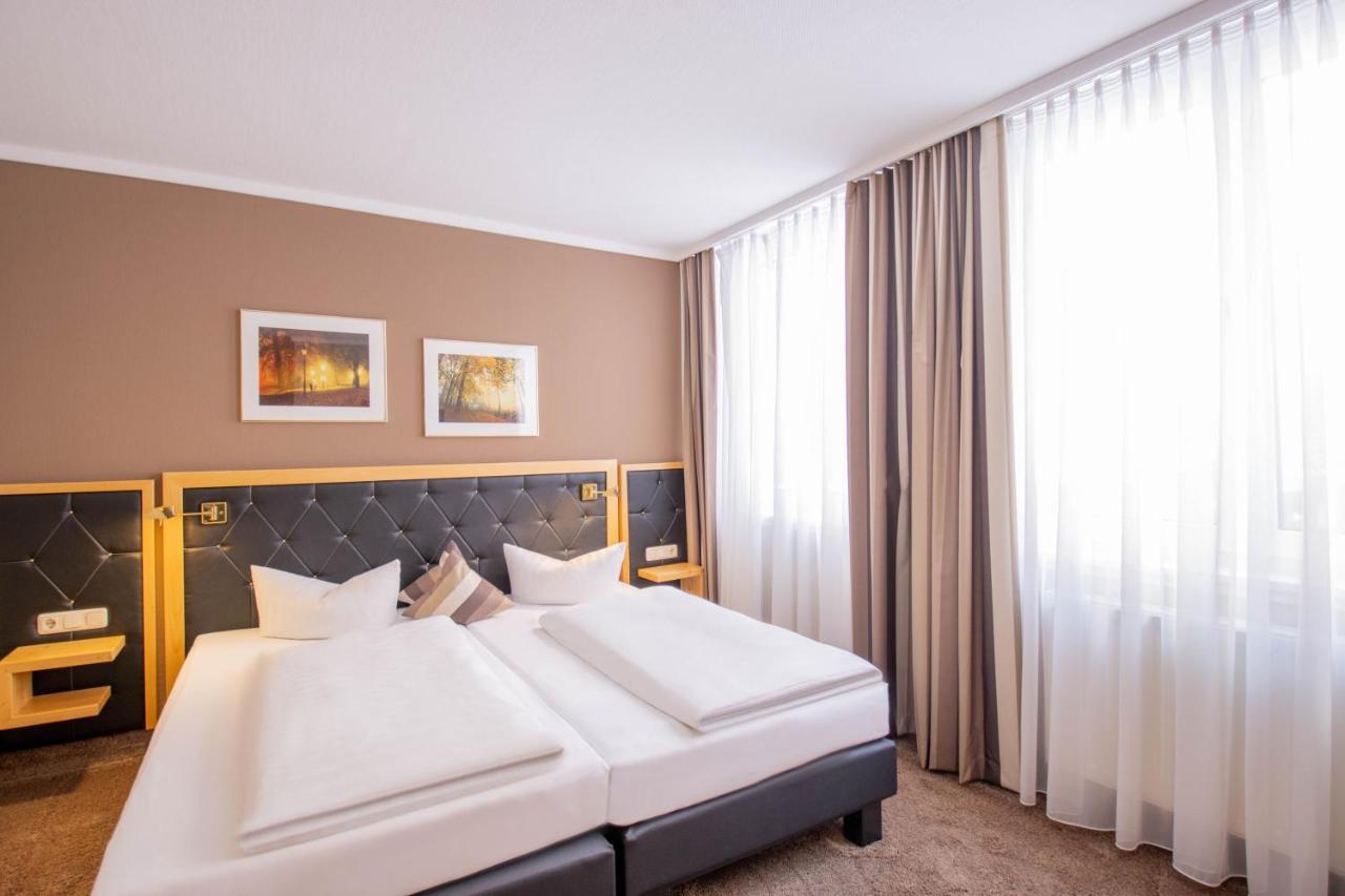 Hotel Tanne Ilmenau Bagian luar foto