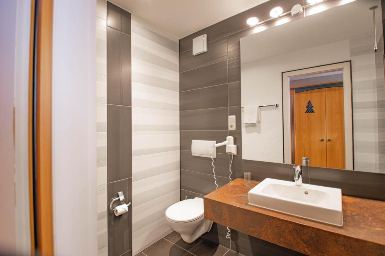 Hotel Tanne Ilmenau Bagian luar foto